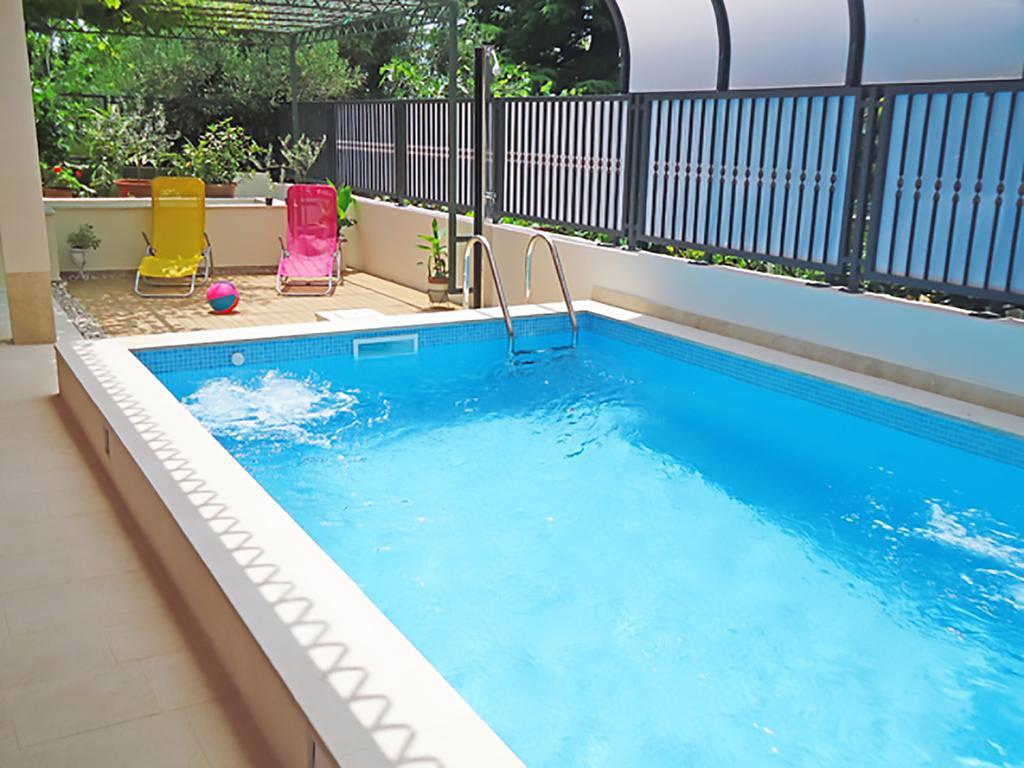 Poolside Paradise - A Hidden Gem In Spalato Esterno foto