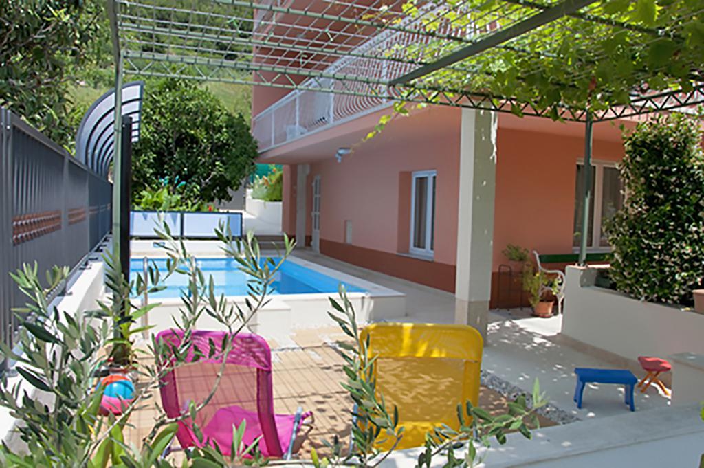 Poolside Paradise - A Hidden Gem In Spalato Esterno foto